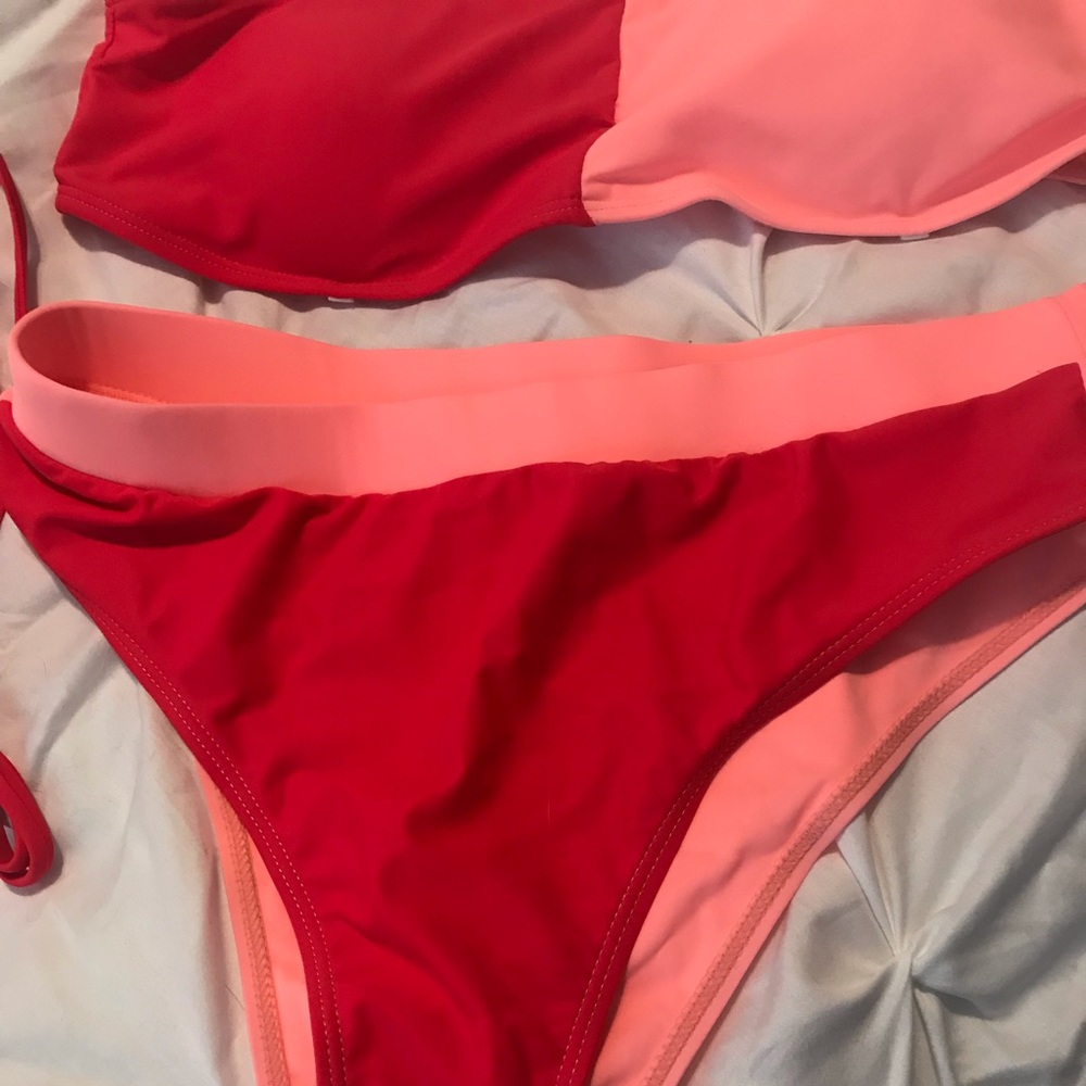 Bathing suit - Picture 2 of 8